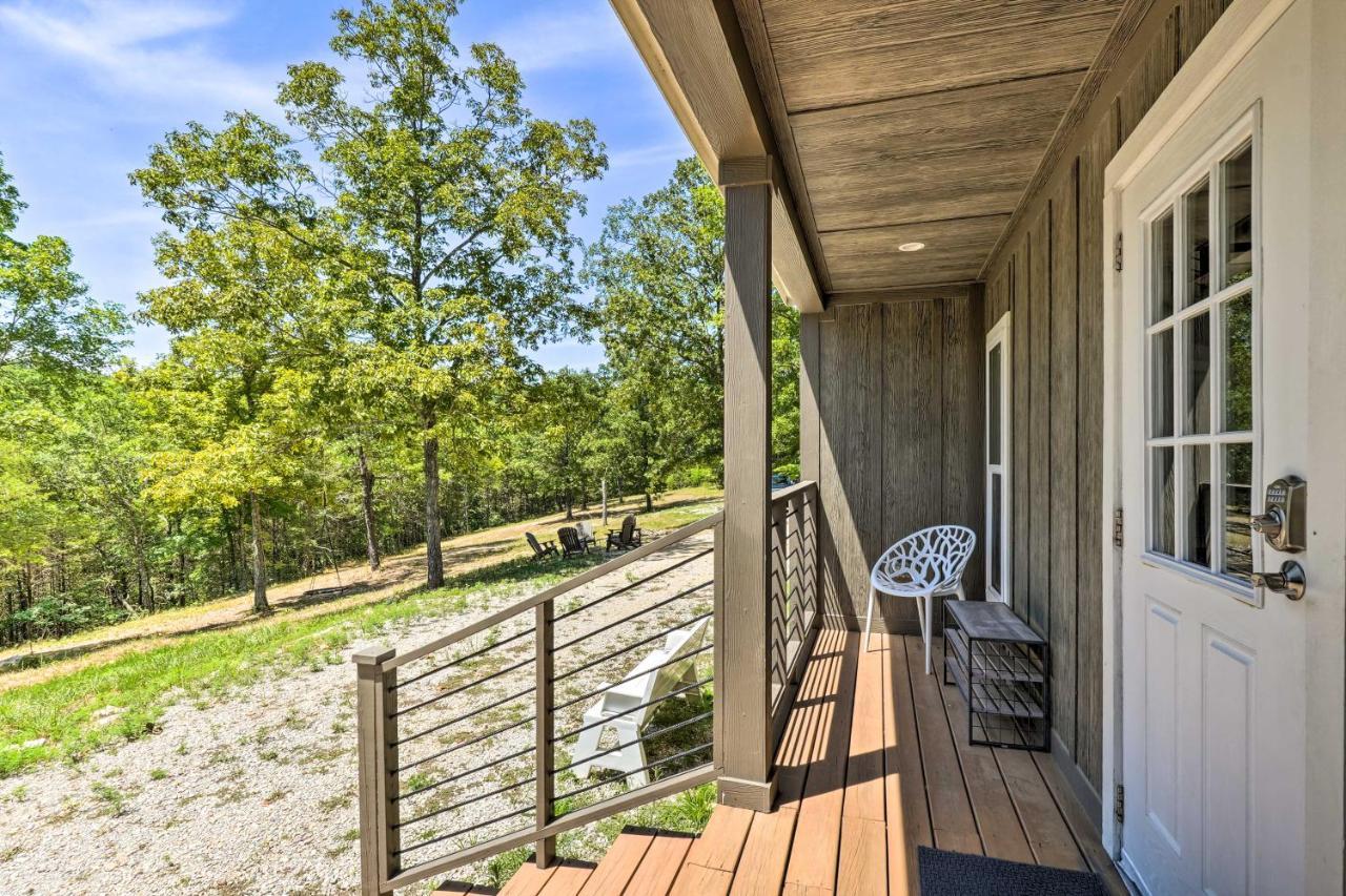 Branson Tiny Home On 52 Acres With Private Lake! Bagian luar foto